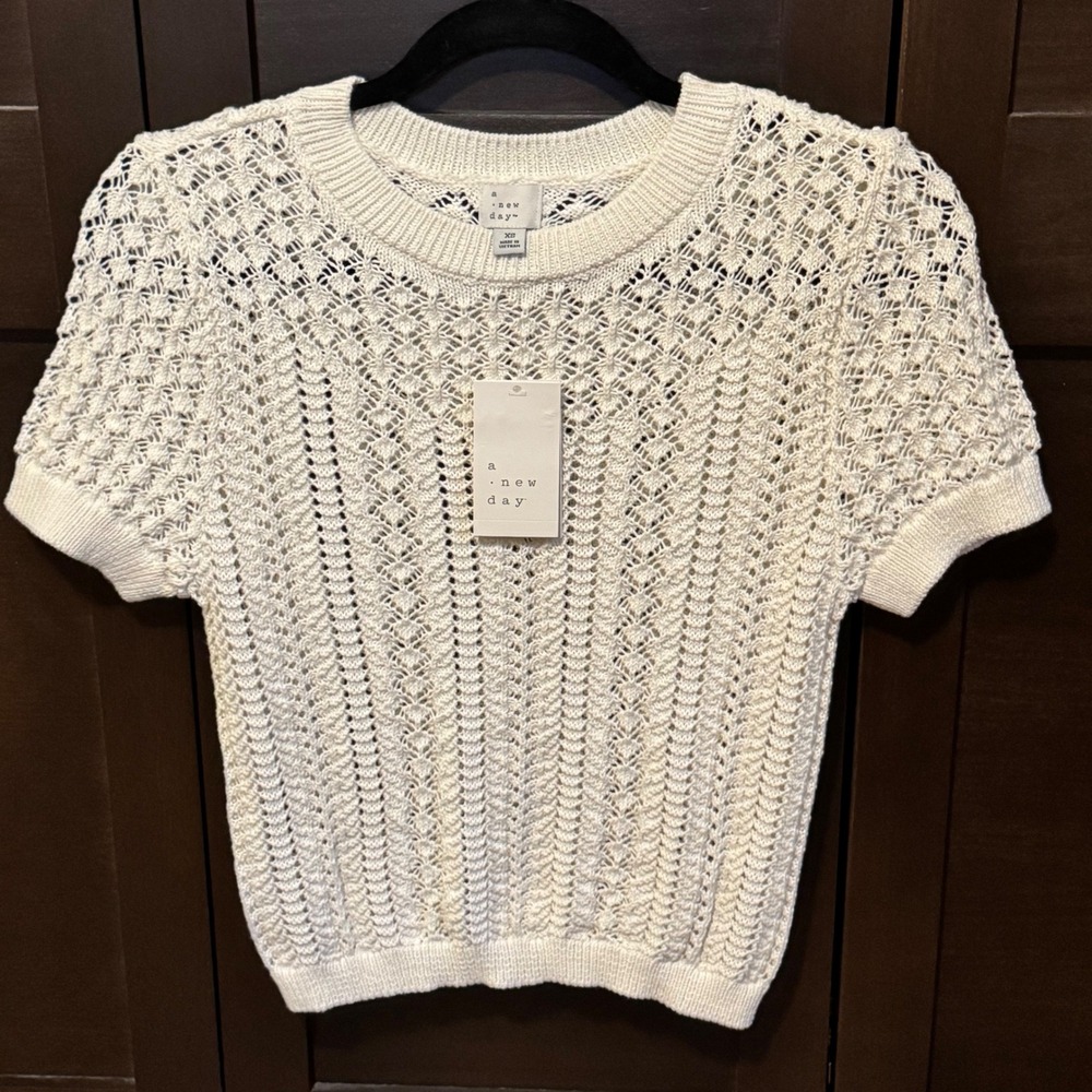 A New Day Womens Cream Pointelle Knit Short Sleeve Sweater Size XS NWT